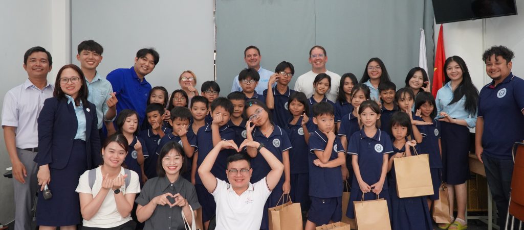 English Academy in Vietnam