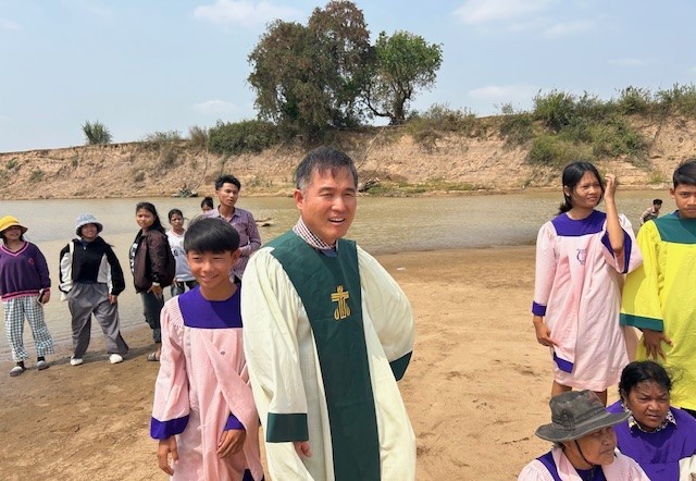Pastor Jeon baptism b