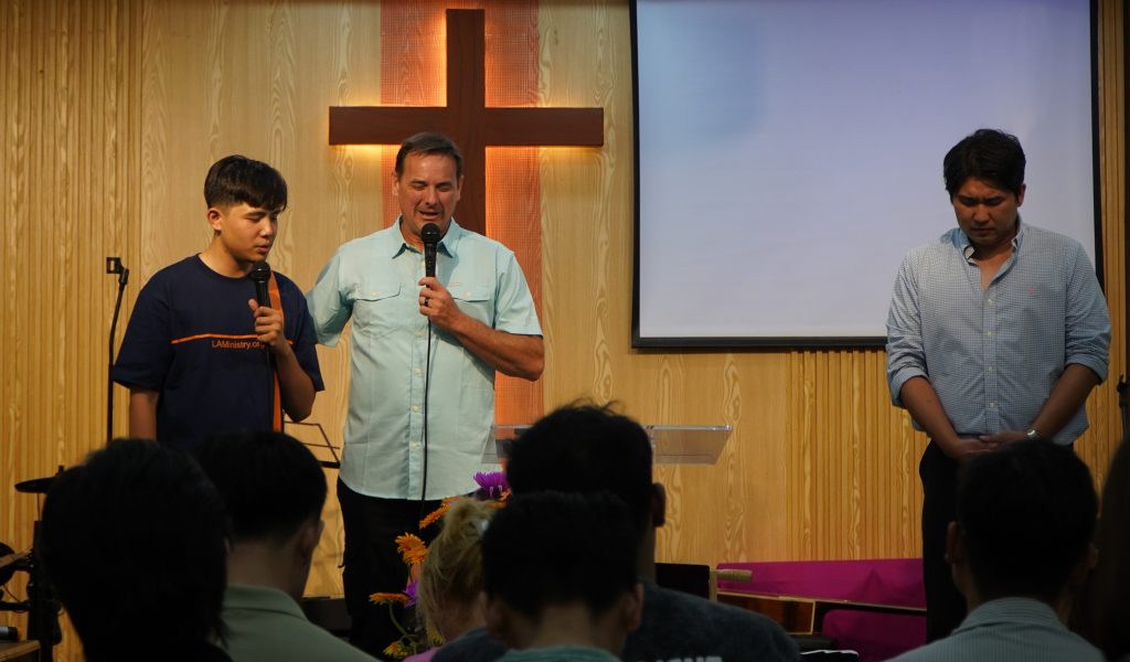 Stephen Haneol worship Vietnam